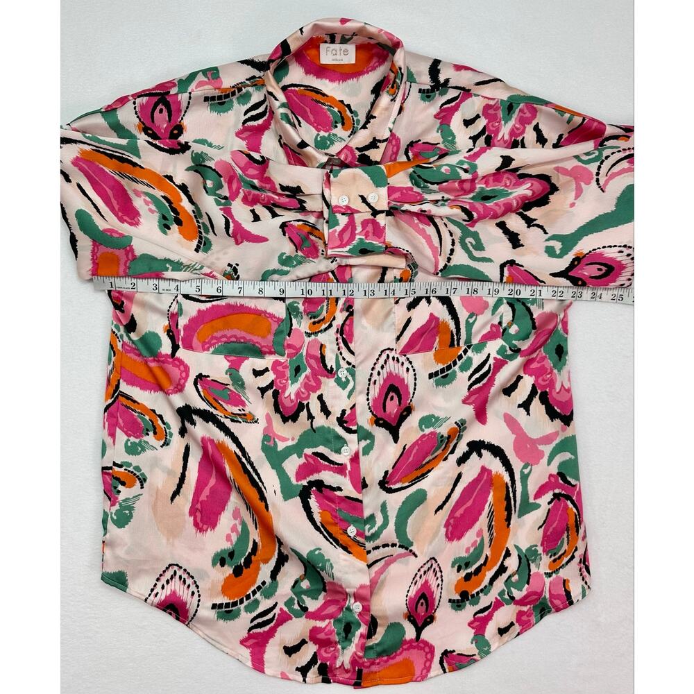 Fate Abstract Paisley Satin Button Down Blouse Pink Green Orange Size Medium - Picture 9 of 10